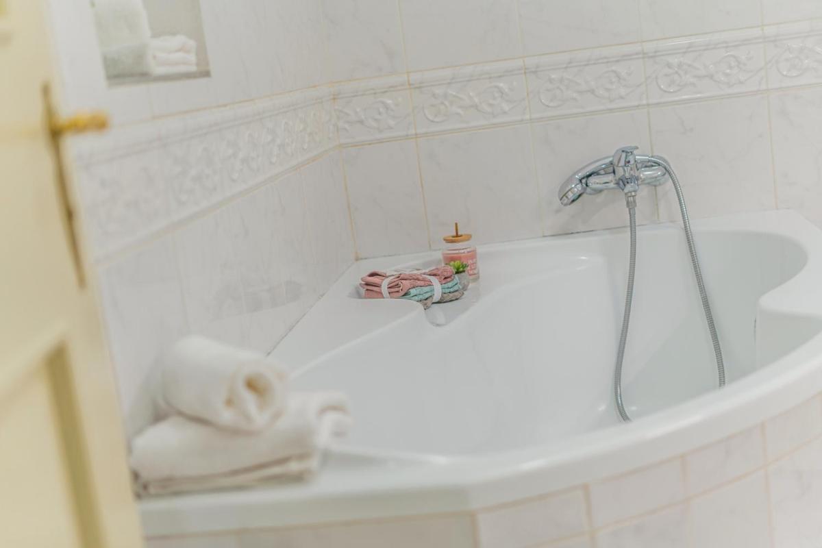 Luxury Karmelitska 2b